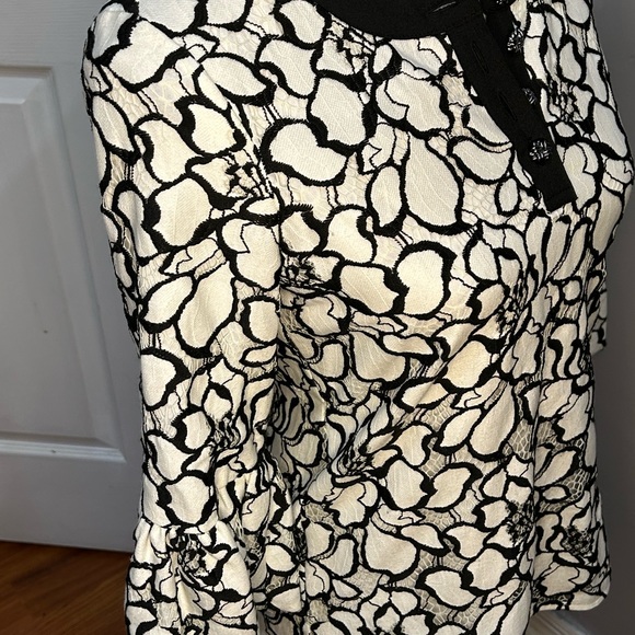 Karl Lagerfeld Lace Blouse Lined XS - Picture 10 of 14